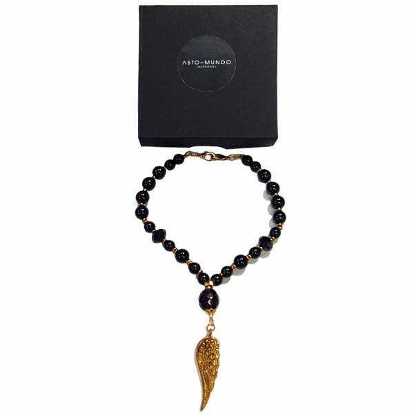 Automobilio aksesuaras " Auksinis sparnas"